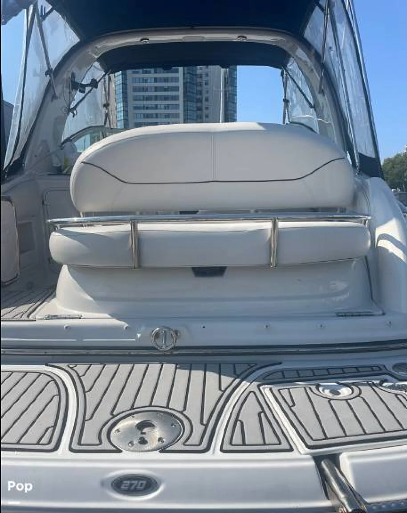 2007 Crownline 270 CR - Image 4