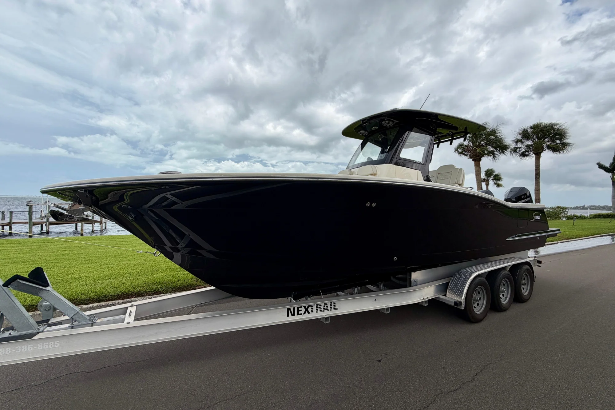 2027 Scout 288 LXF - Image 3