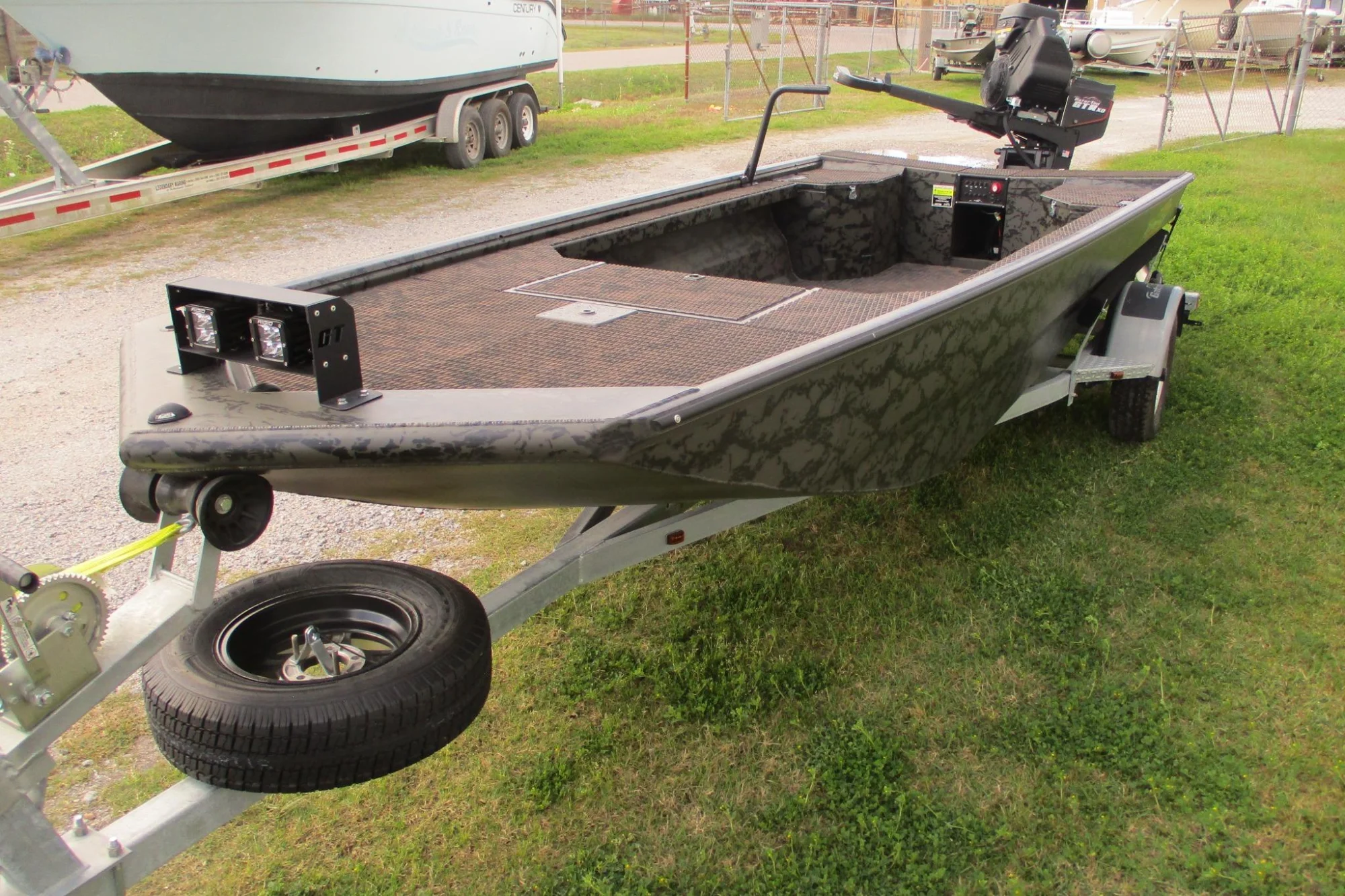 2026 Gator Tail 1754 Extreme - Image 2