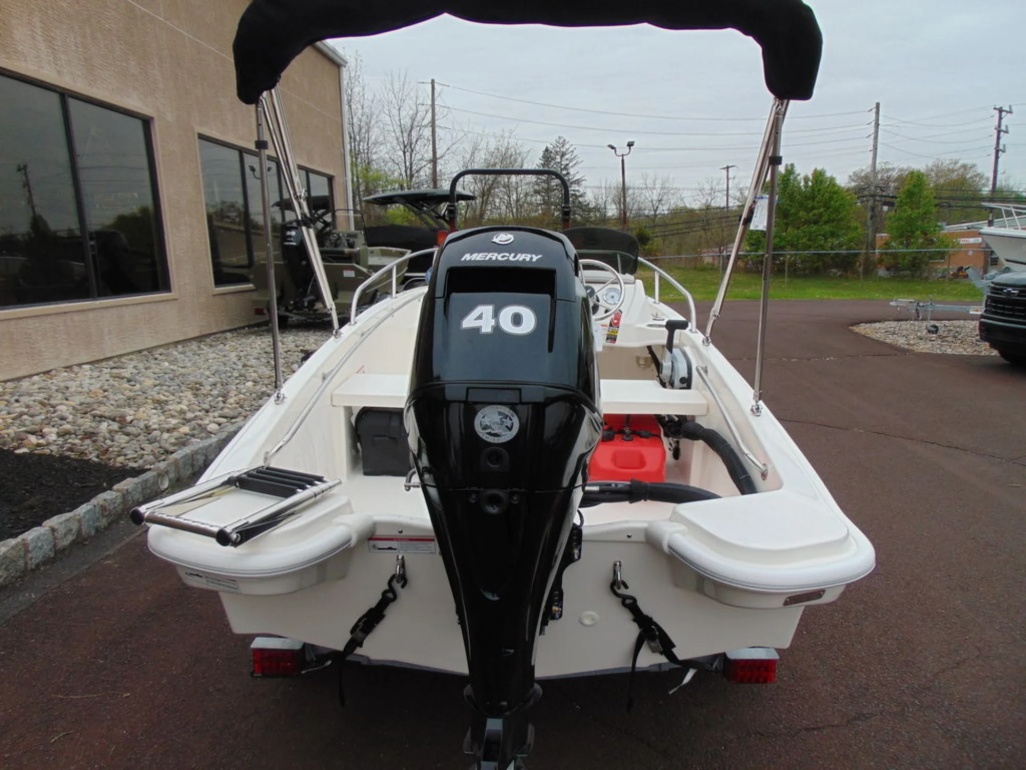 Boston Whaler 130 Super Sport - Image 4