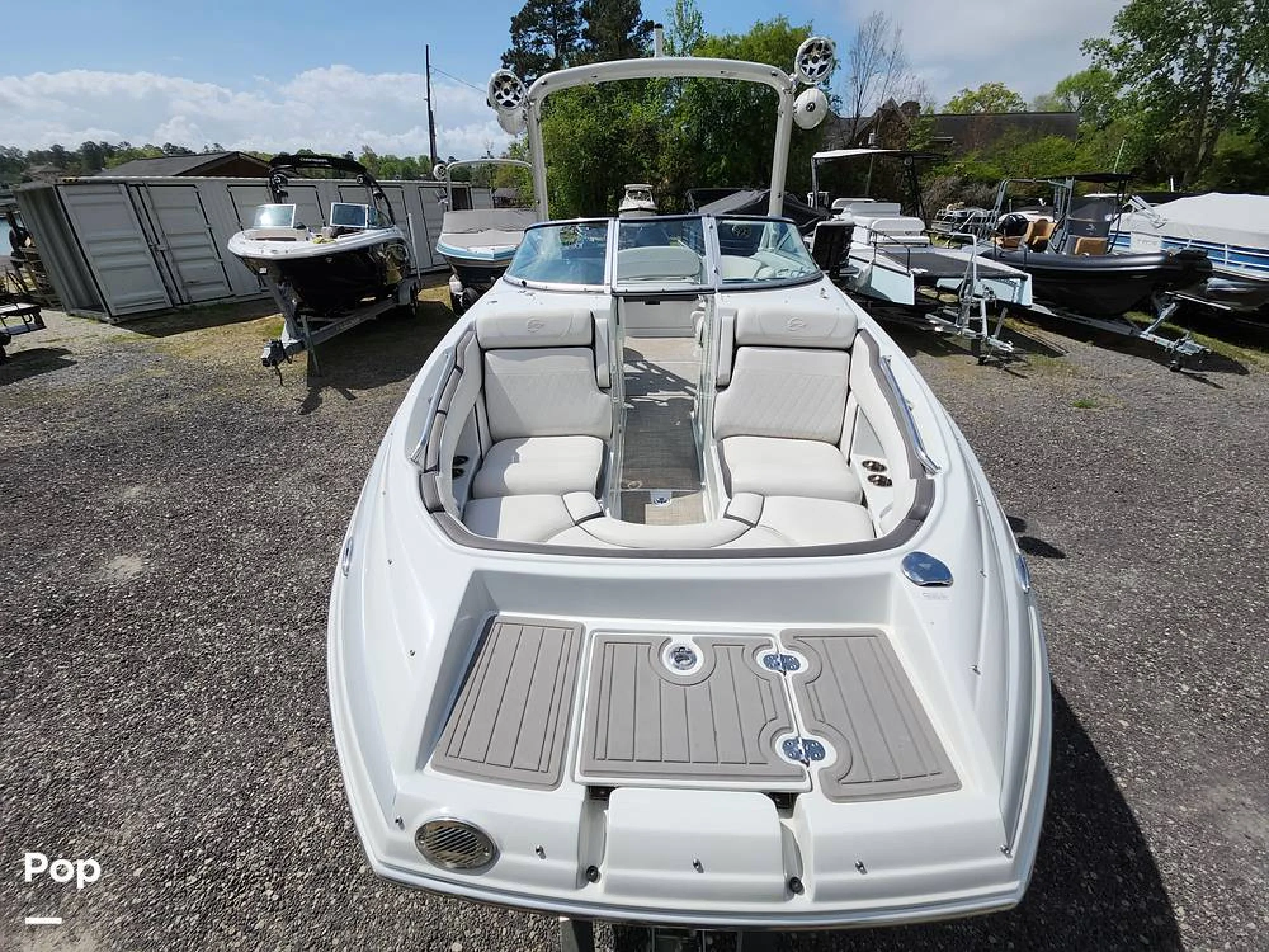 2022 Crownline E255 XS - Image 2