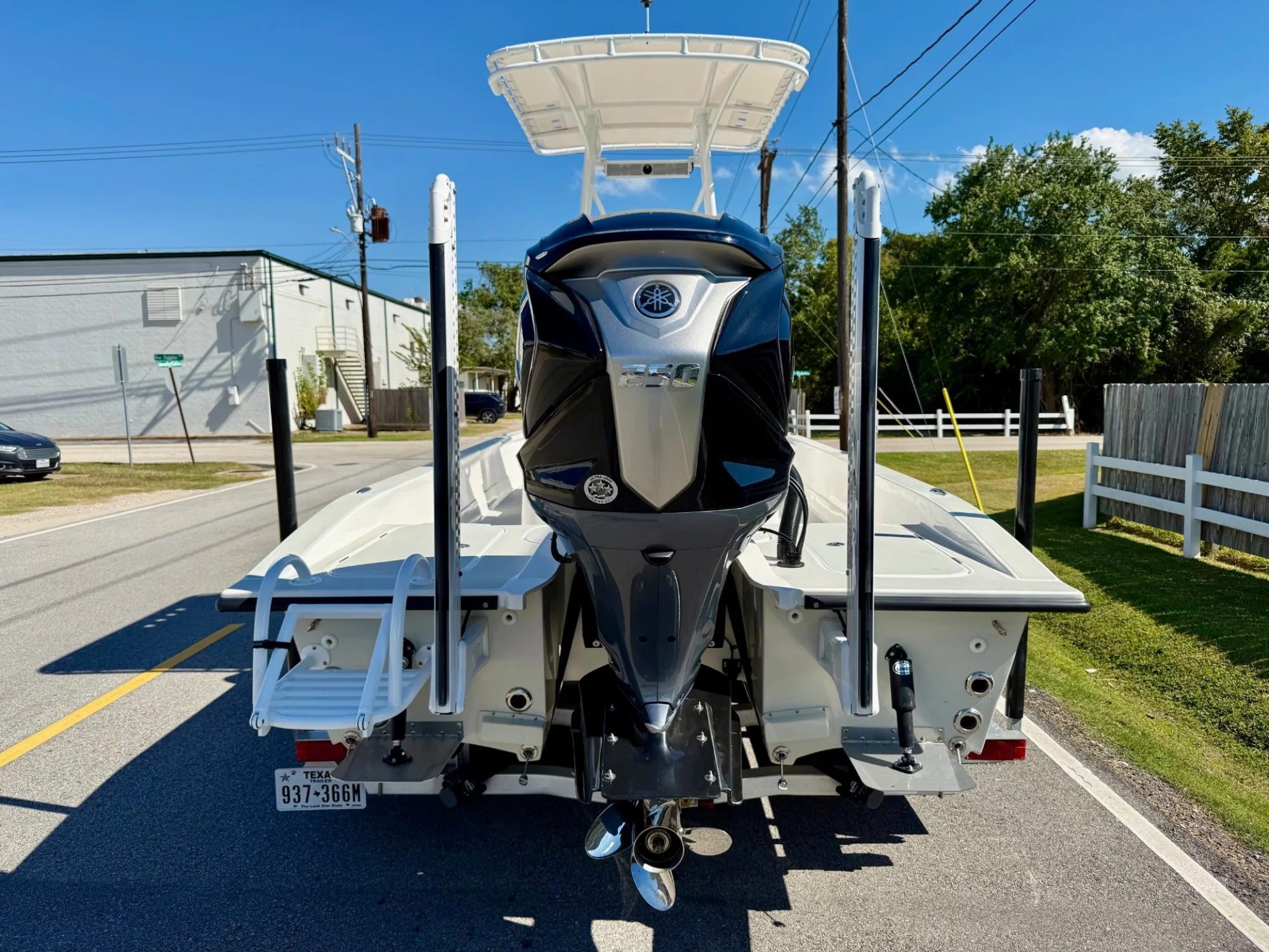 2024 Shallow Sport 24 Modified V - Image 3