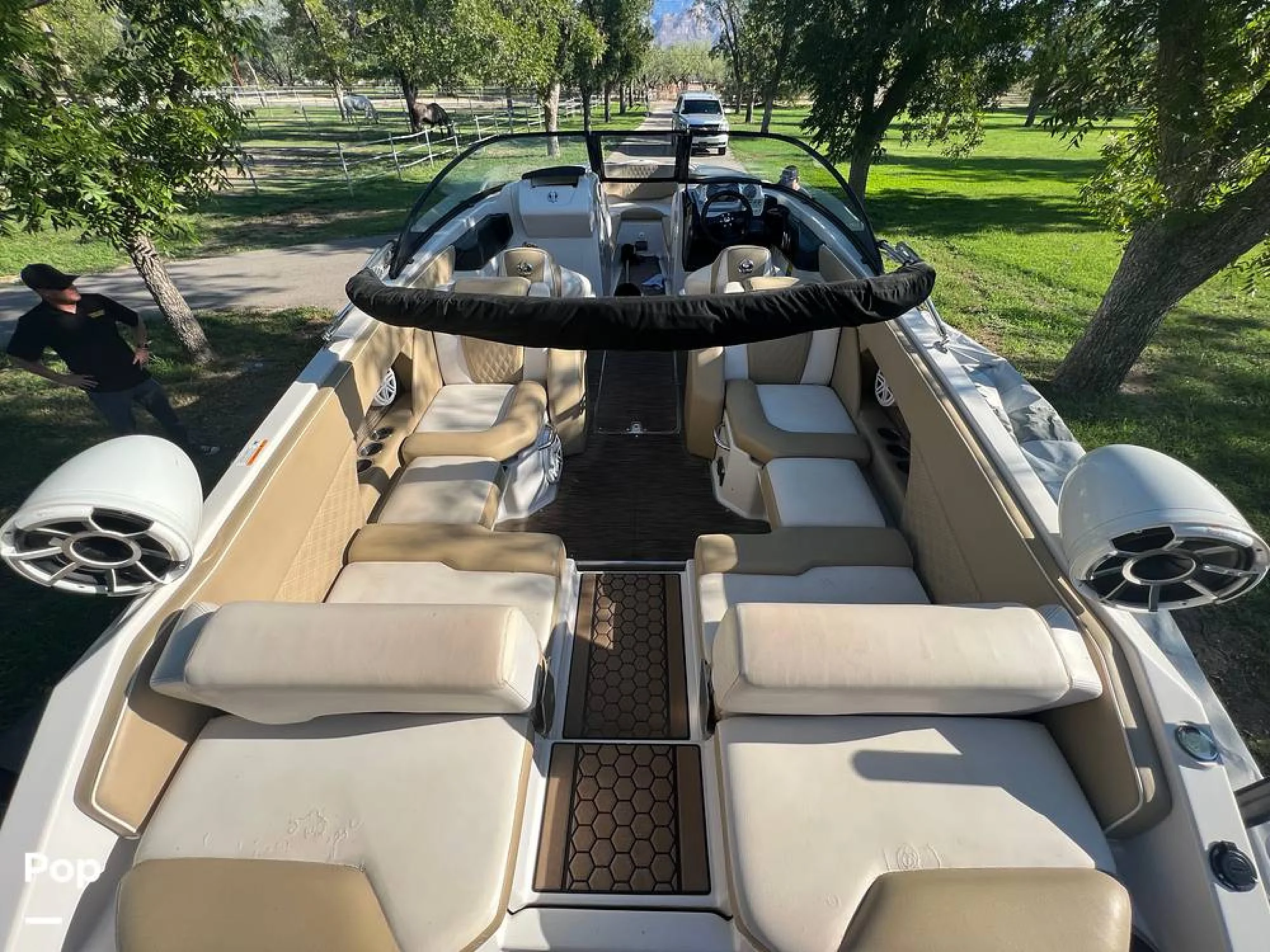 2017 Scarab 255 SE Platinum - Image 3