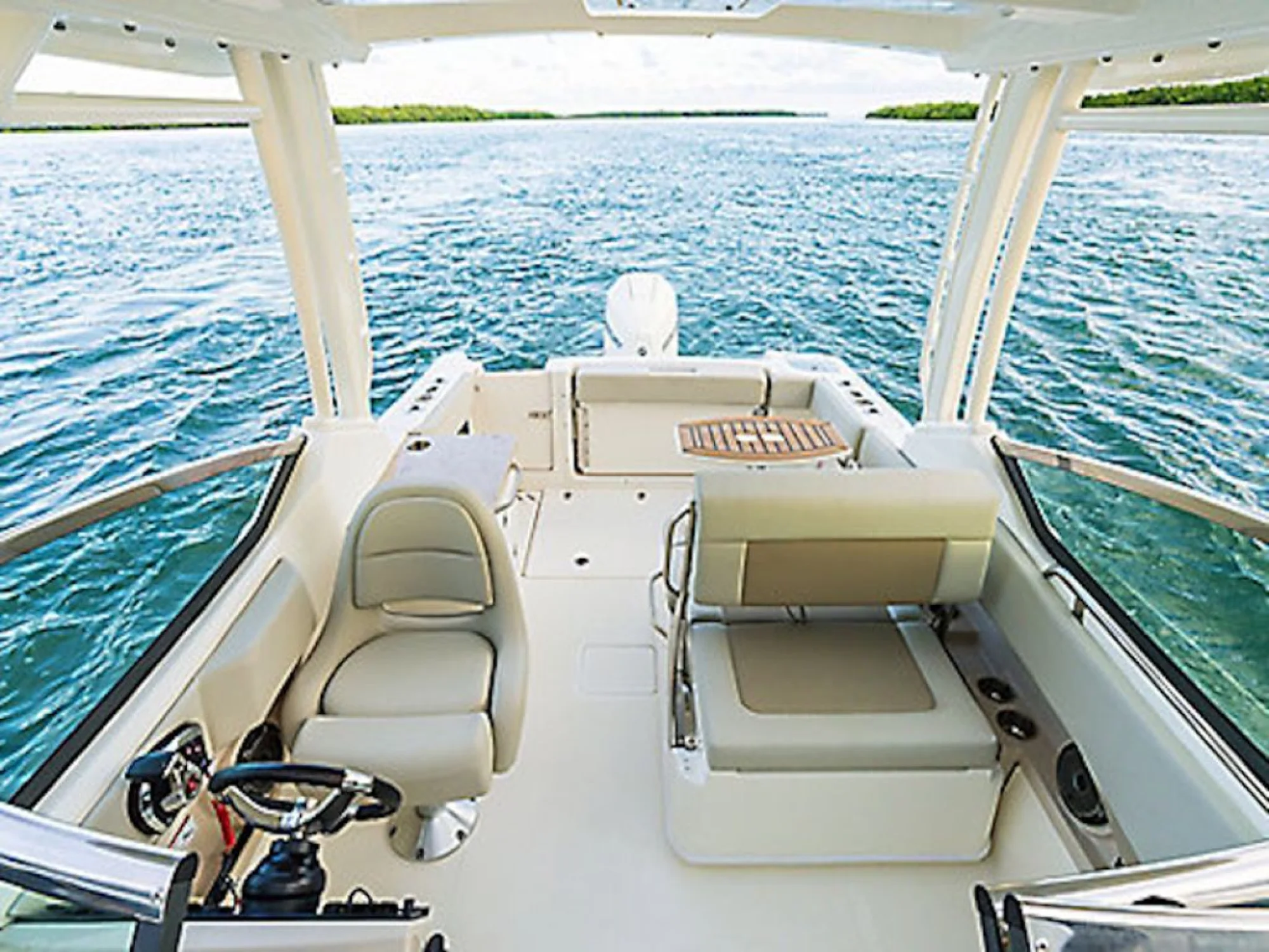 Boston Whaler 240 Vantage - Image 5