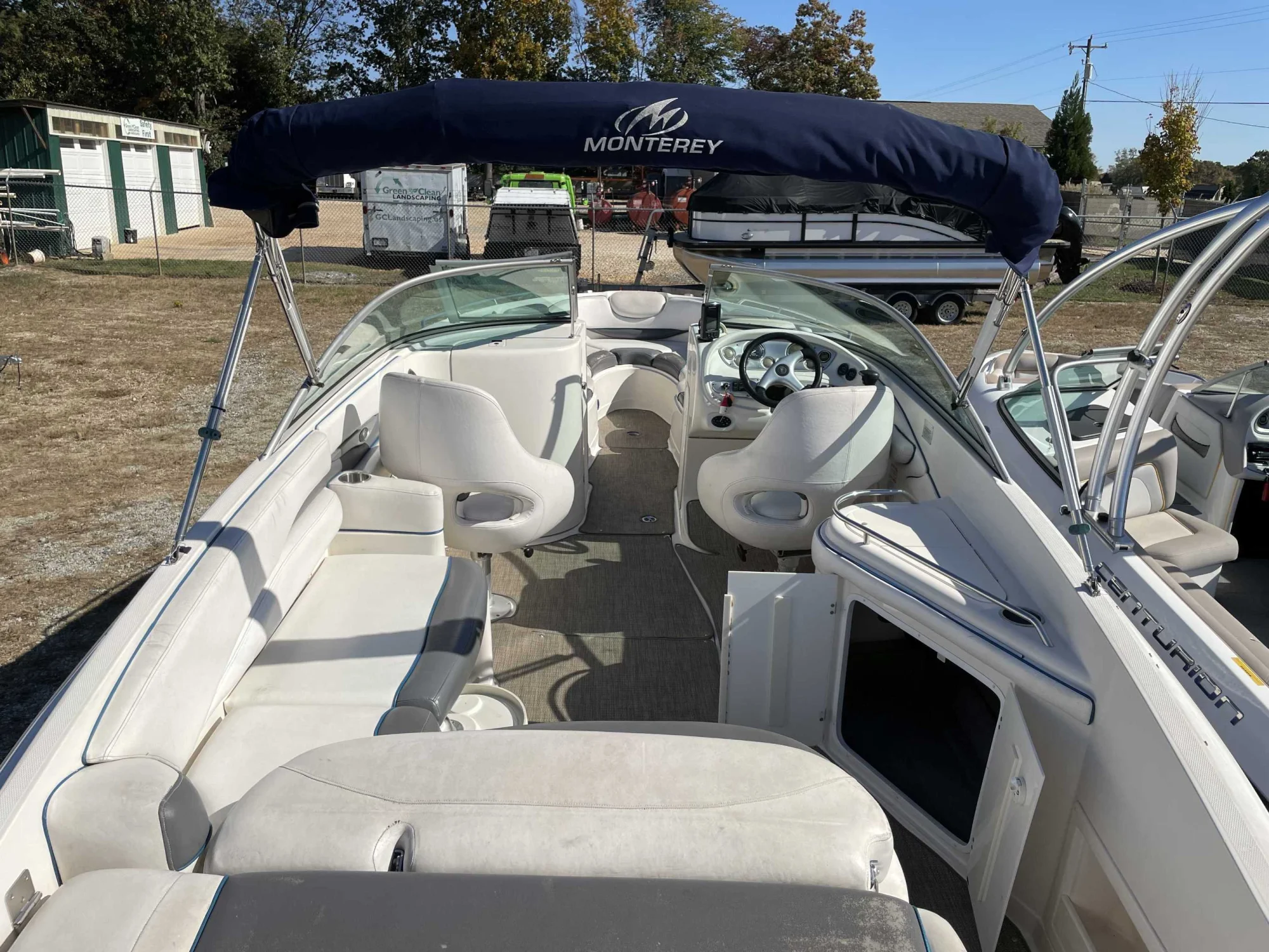 2005 MONTEREY 268SS - Image 4