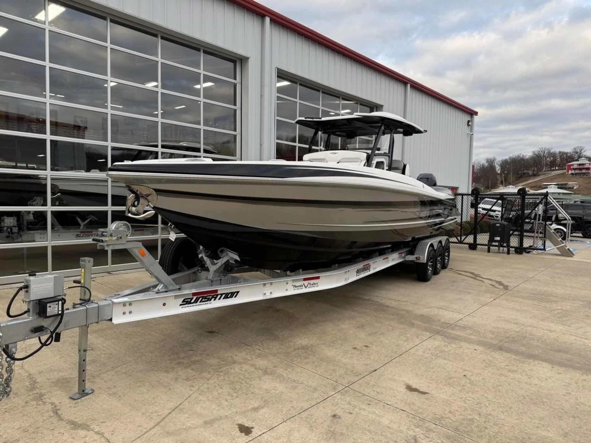 Sunsation Powerboats 32CCX - Image 2