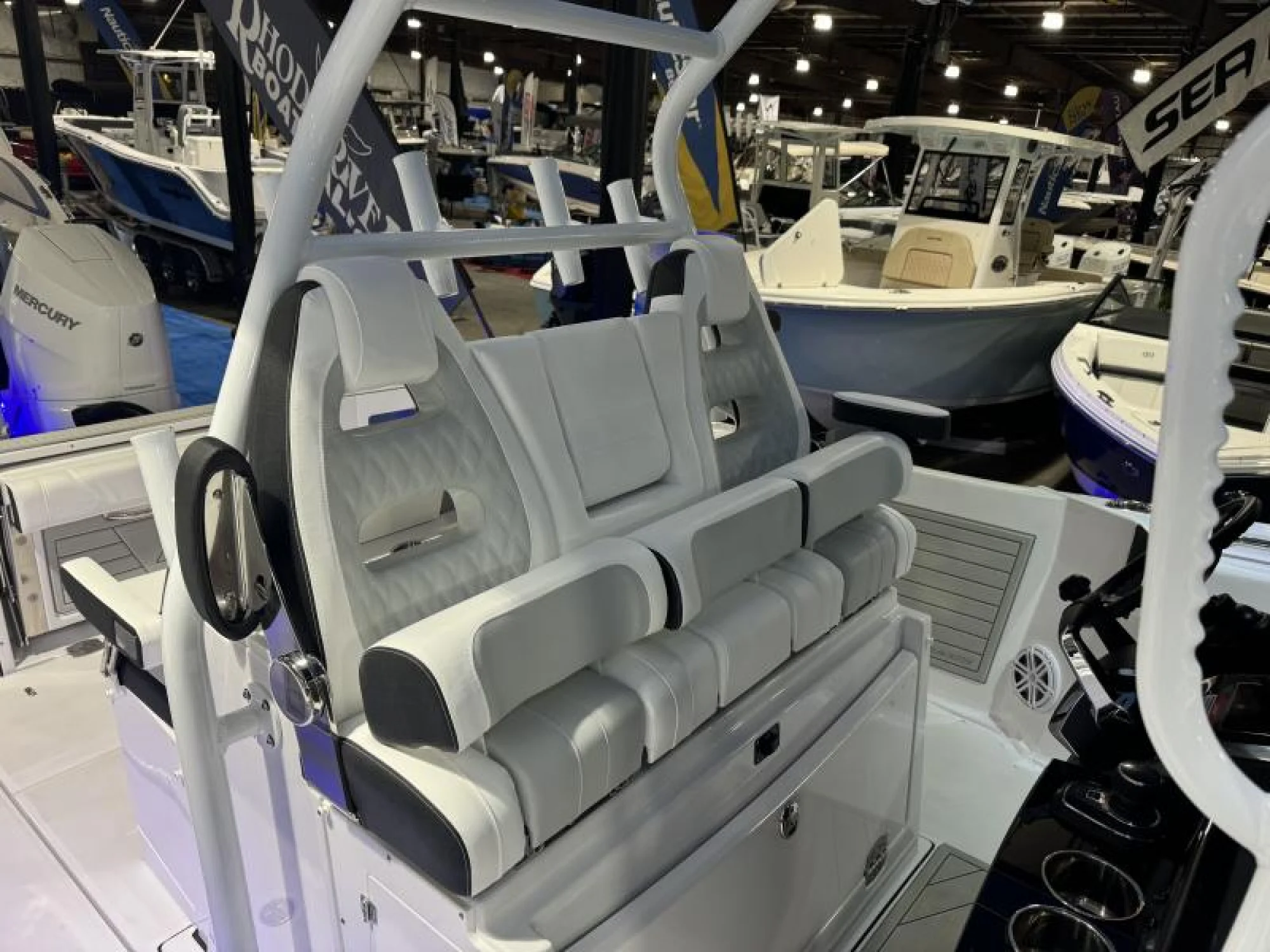 2027 Blackfin 332 Center Console - Image 5