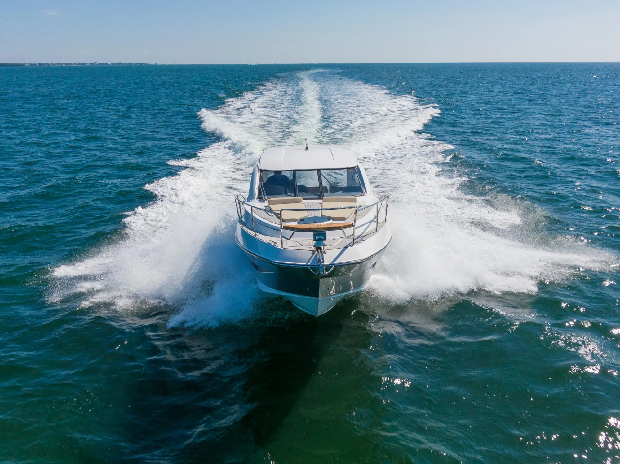 2027 Hanover 375-Inboard - Image 5