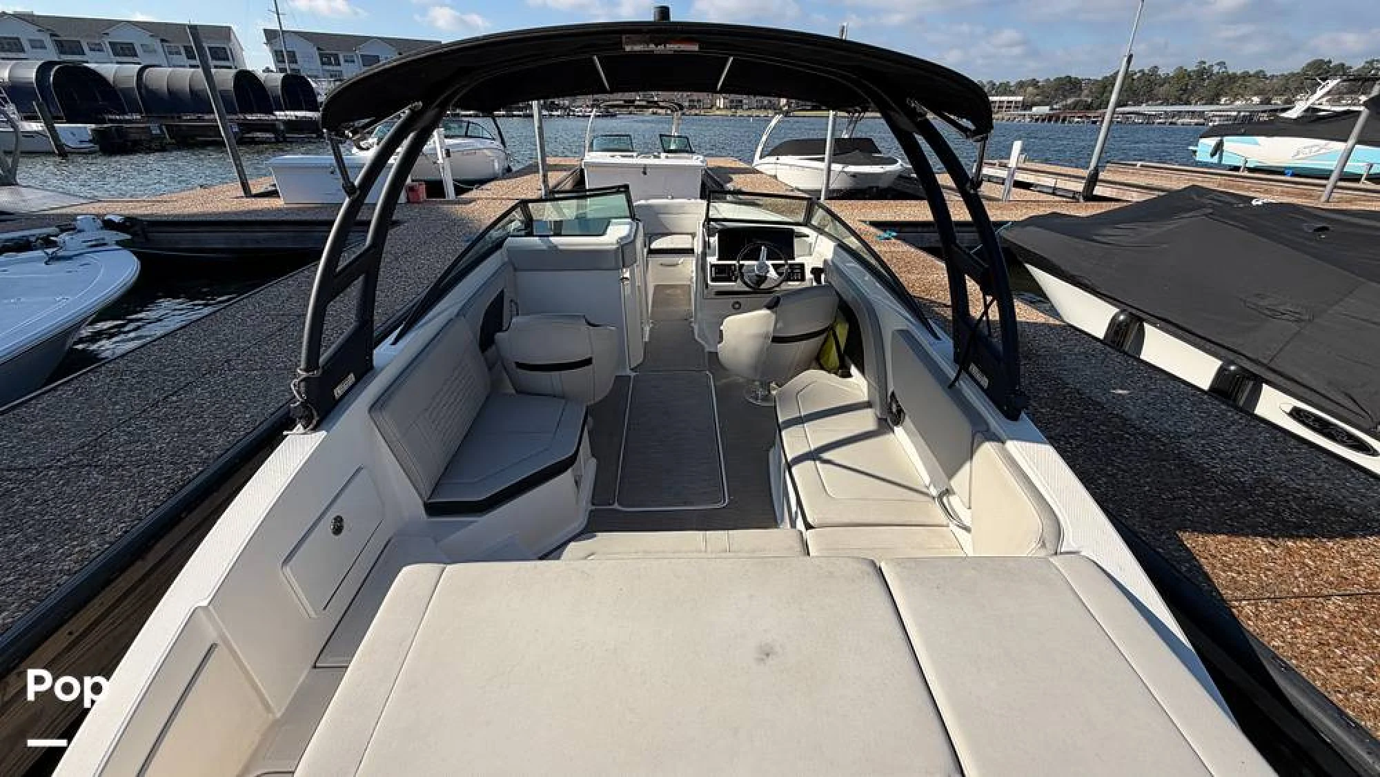 2022 Sea Ray SPX 230 - Image 2