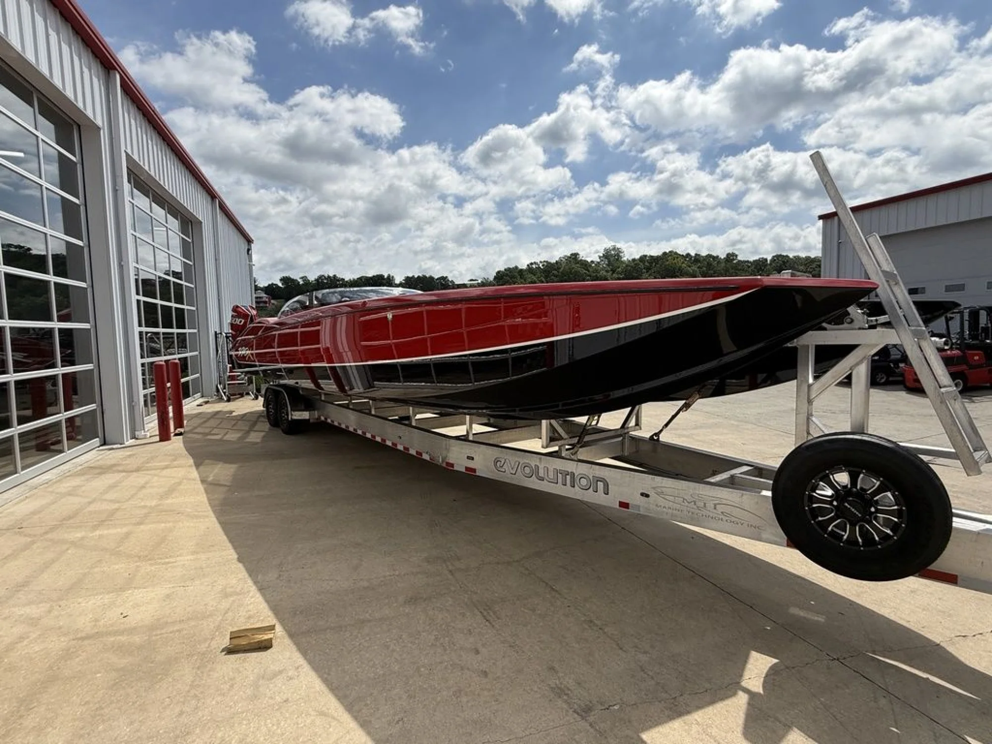 MTI 390X - Image 4