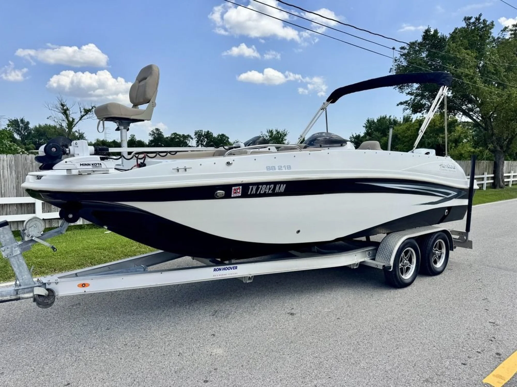 2022 Hurricane Sundeck Sport 218 OB