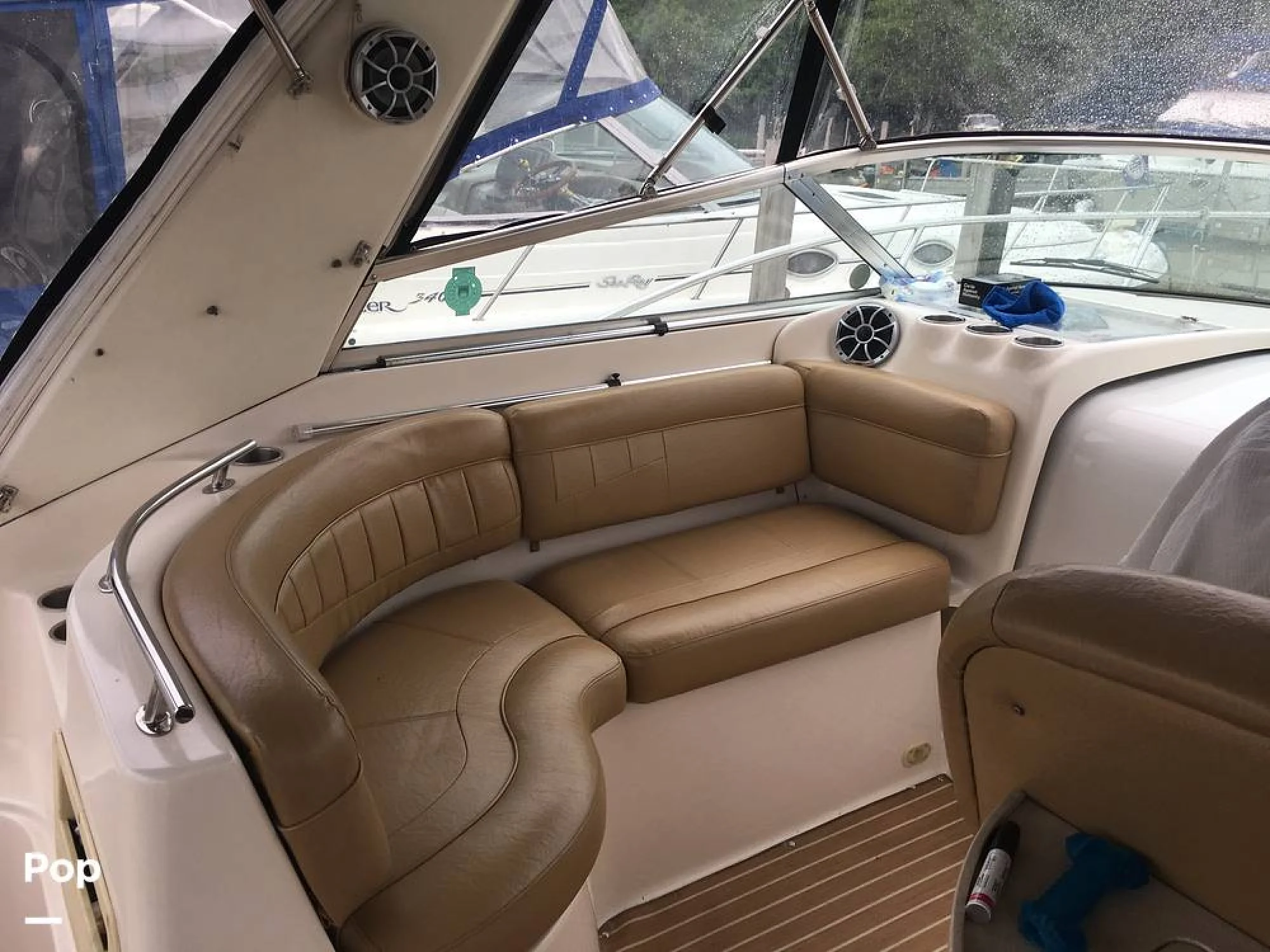 2002 Rinker Fiesta Vee 342 - Image 5