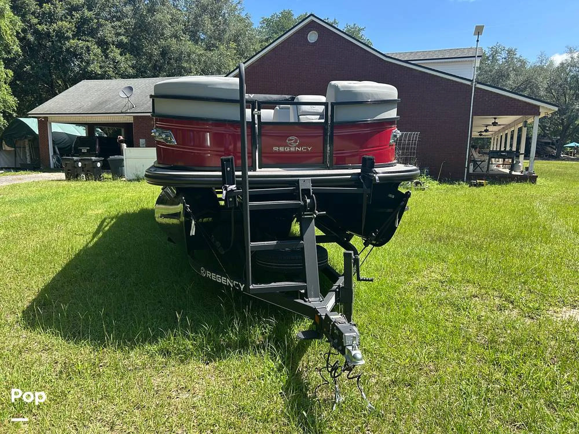 2023 Tracker Regency Series 250 DL3 - Image 3