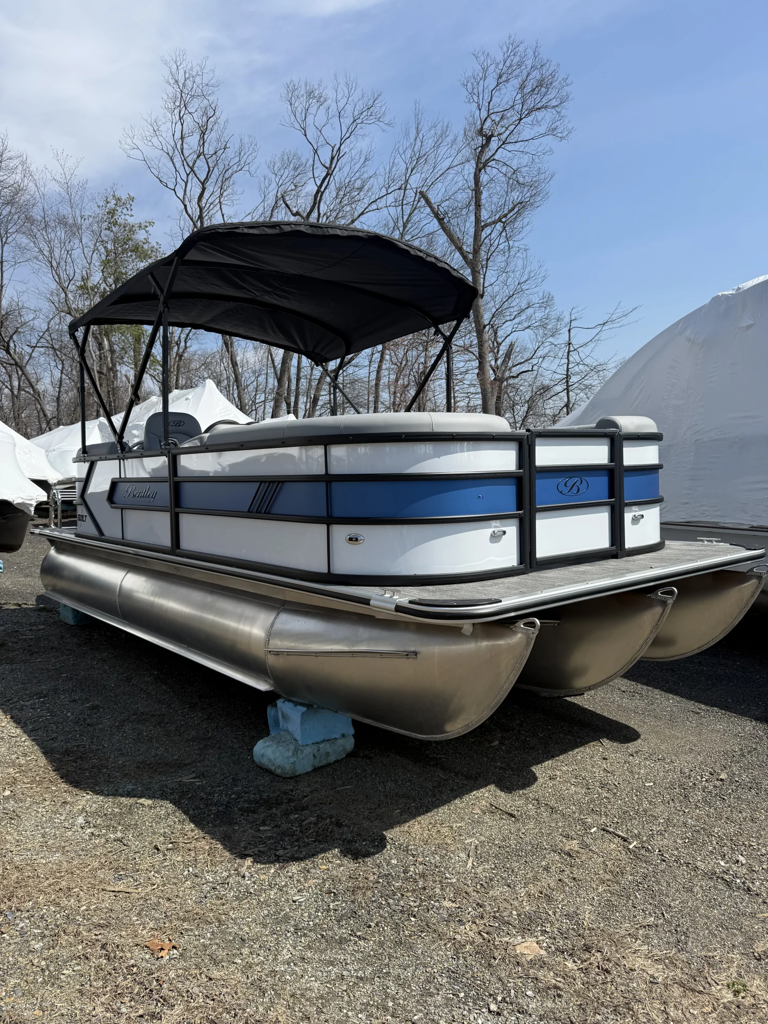 2026 Bentley Pontoons Bolt 203