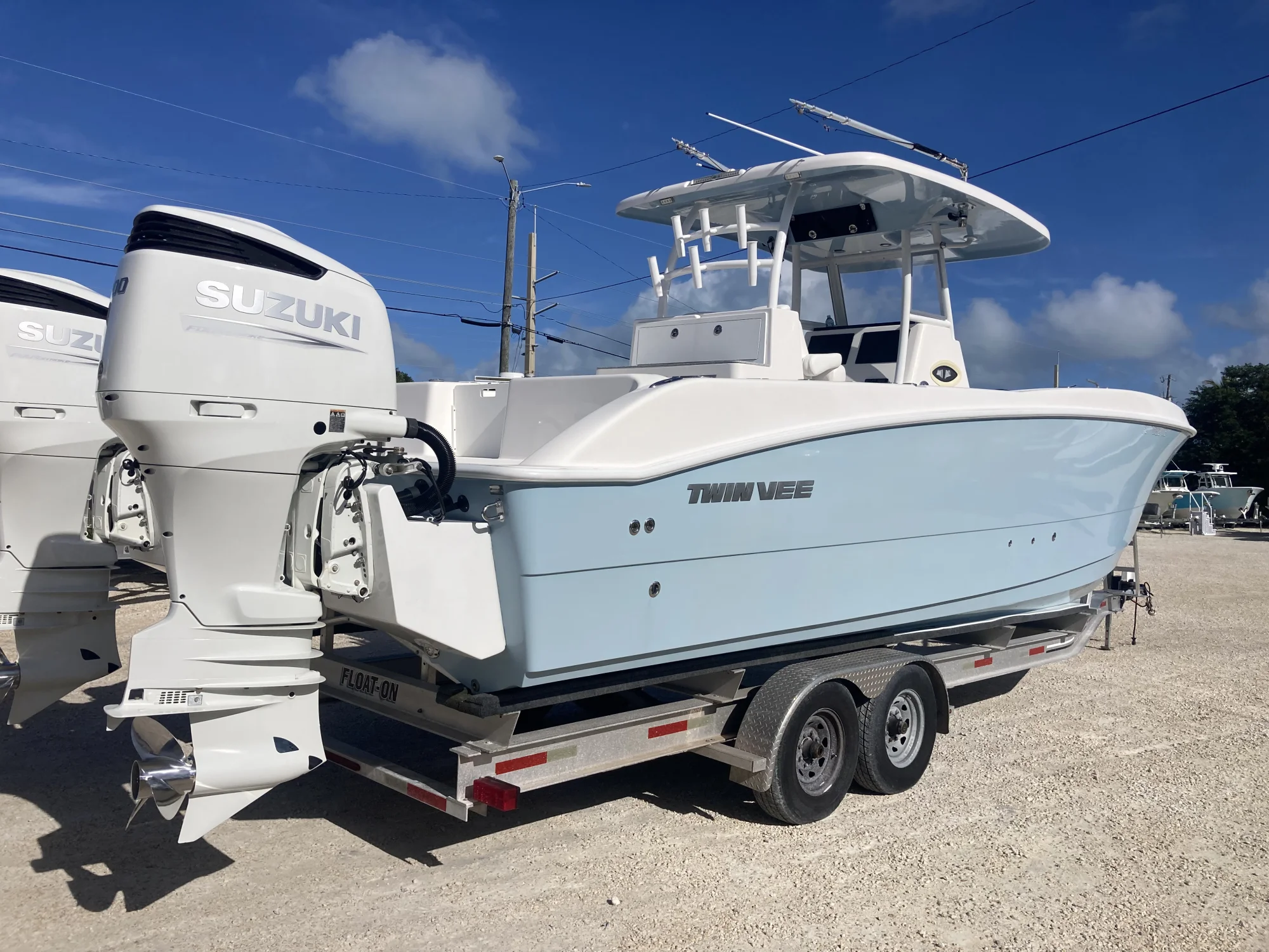 2021 Twin Vee 280 CC - Image 2