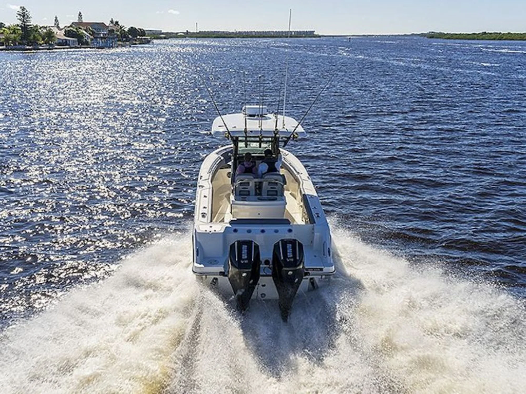 Boston Whaler 250 Outrage - Image 3