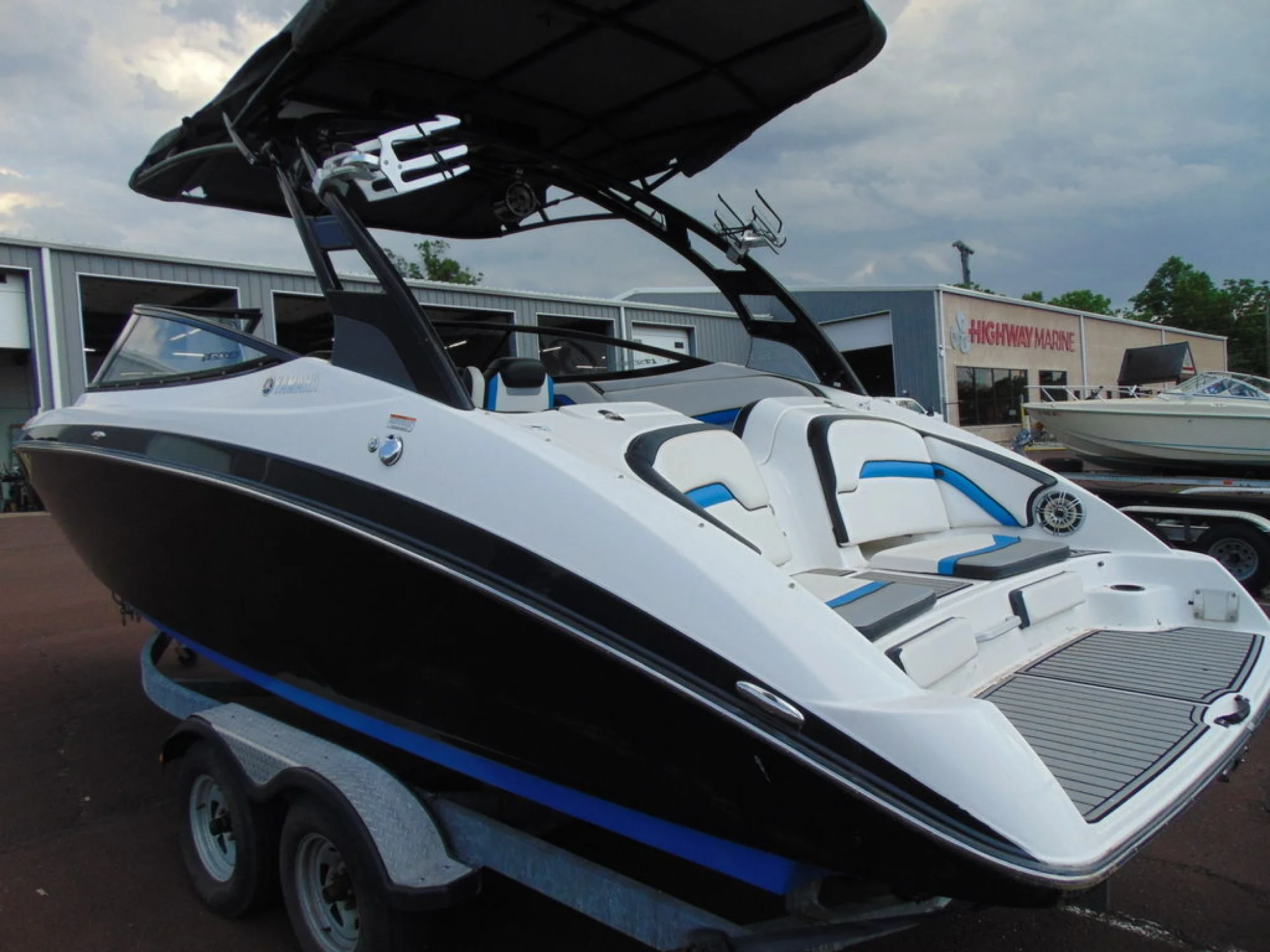 Yamaha Marine 242X E-Series - Image 3