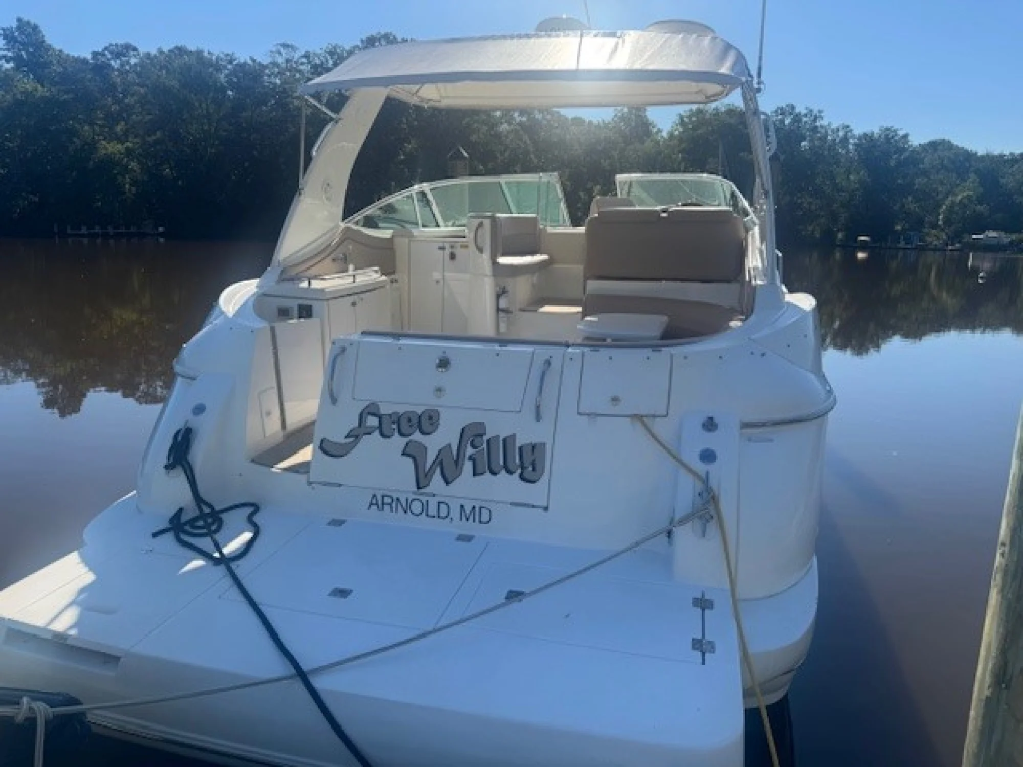 2001 Cruisers Yachts 3672 Express - Main Image