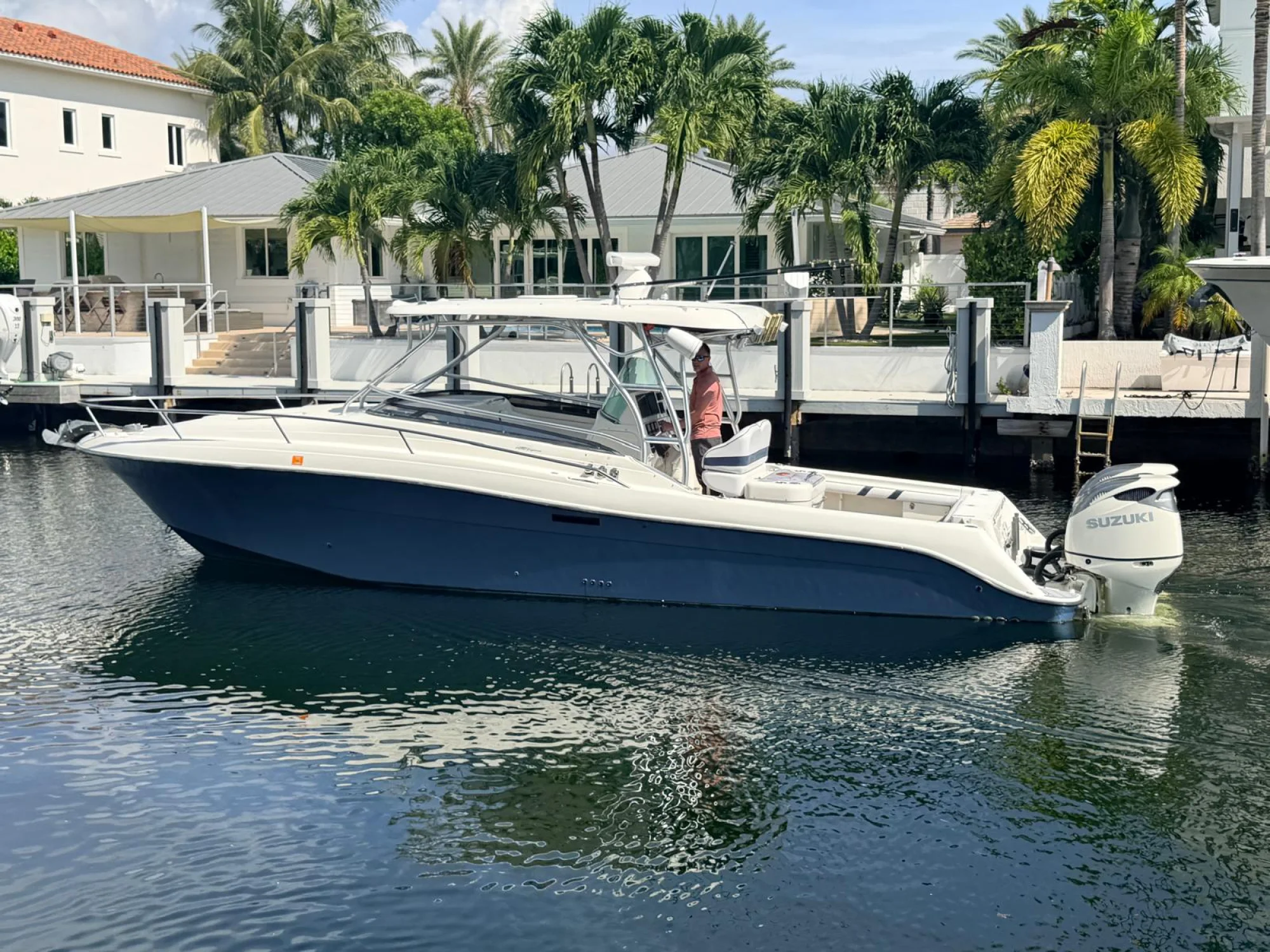 2005 HYDRASPORT VECTOR 3300 VX - Image 2
