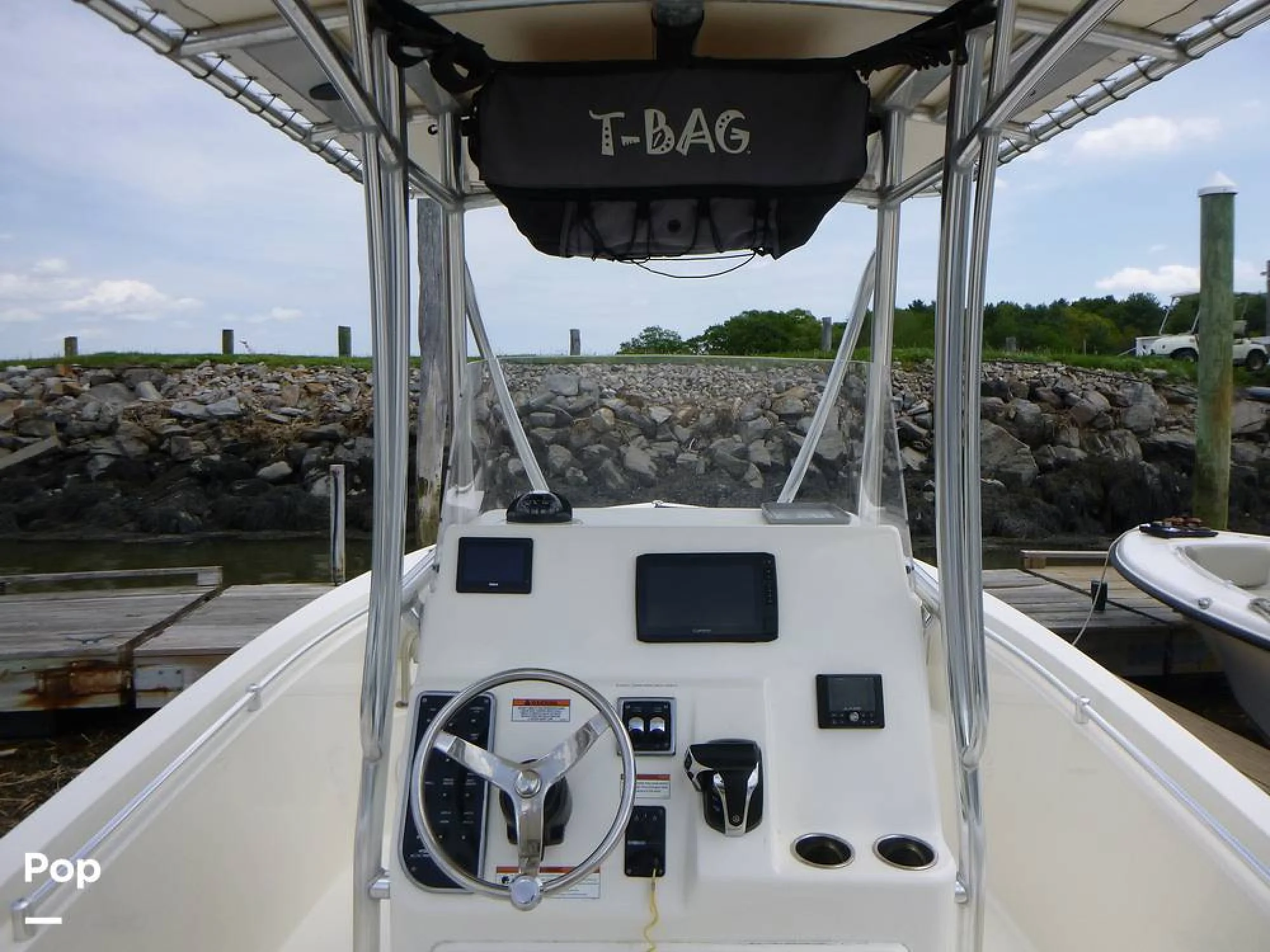 2022 Cobia 237 CC - Image 2