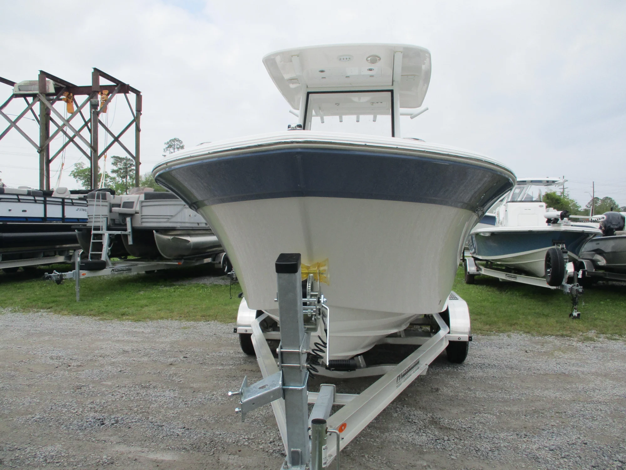 2025 Sea Fox 228 Commander - Image 2