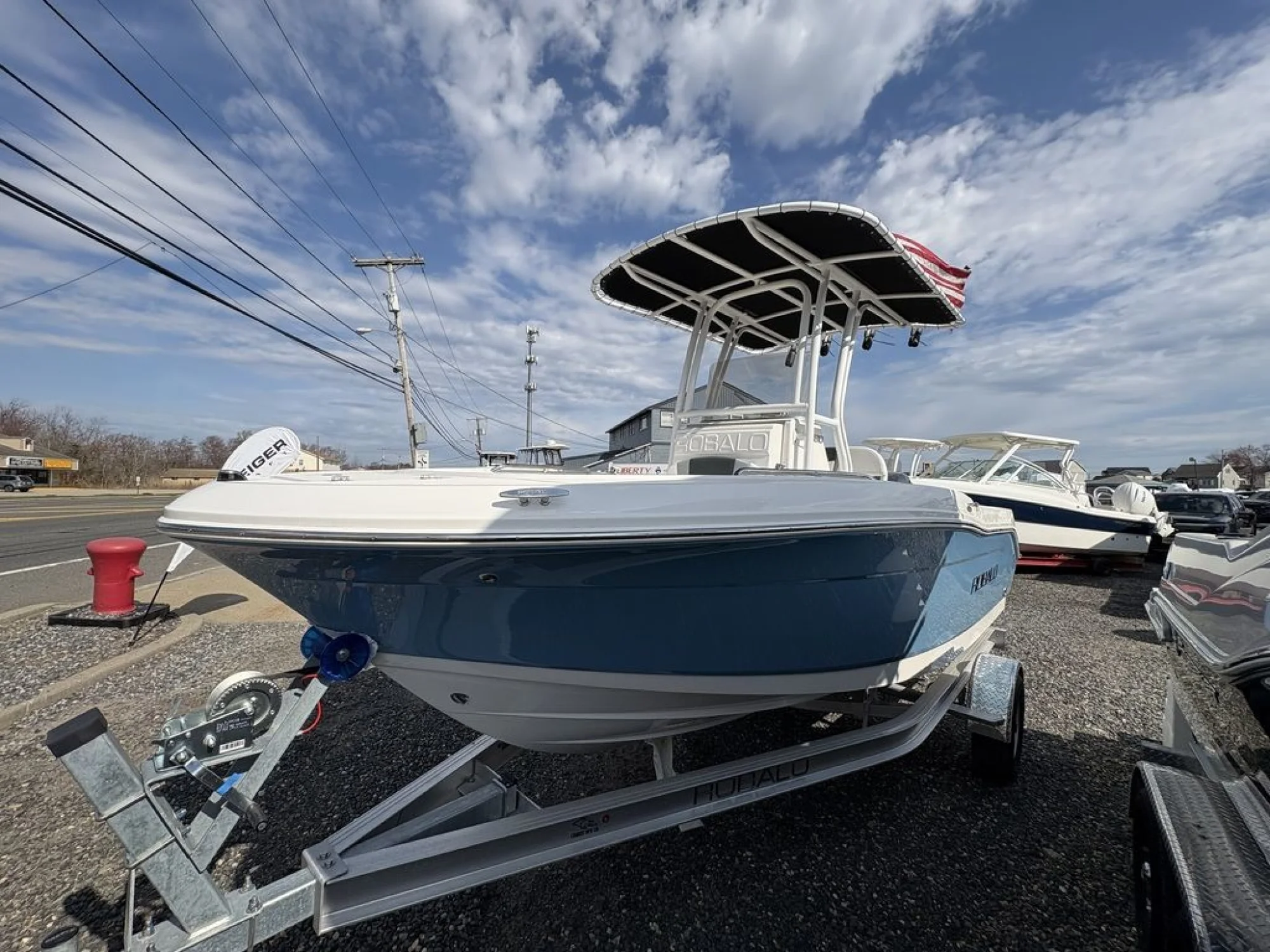 2026 Robalo R180 - Image 3