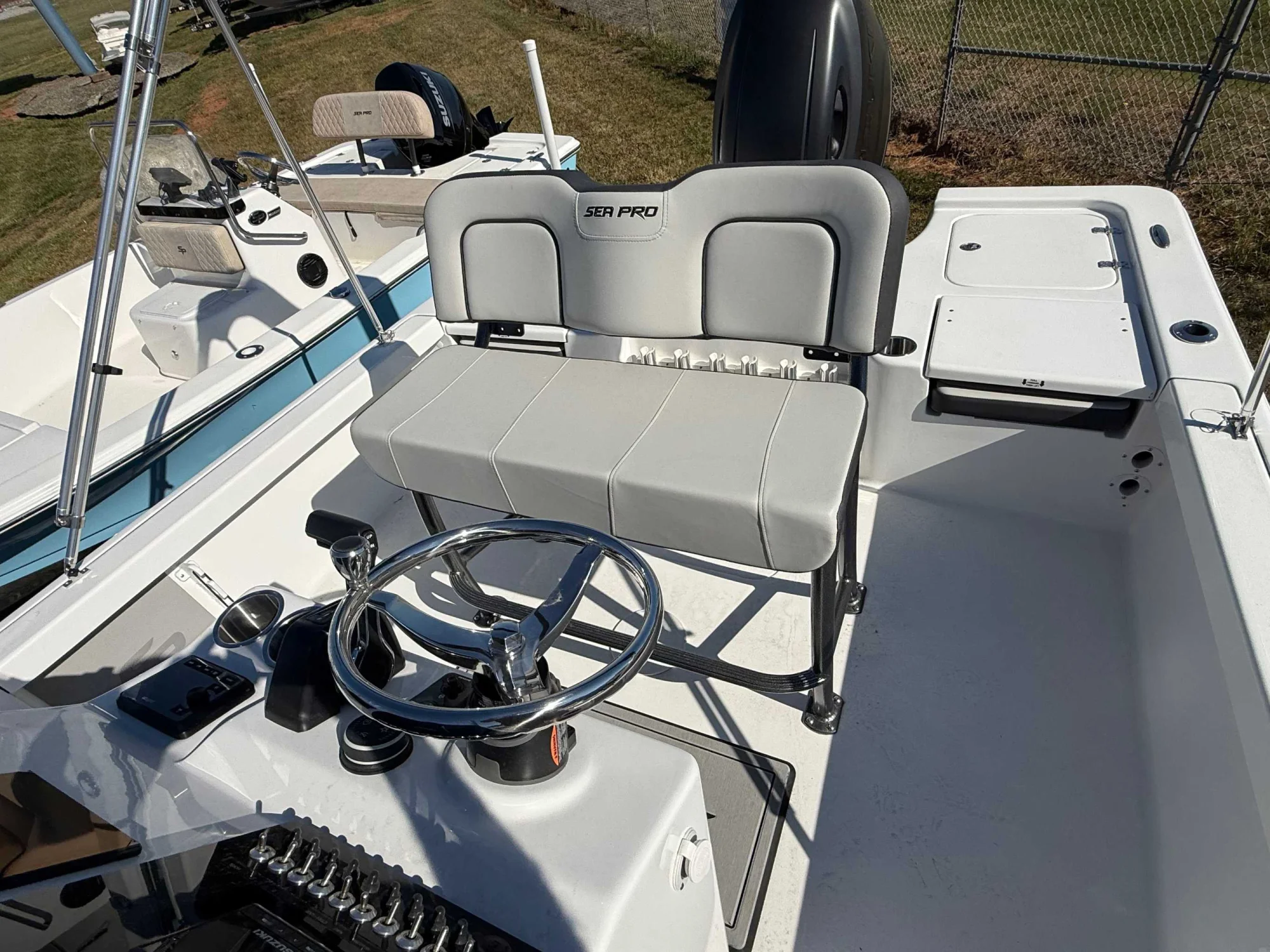 2026 Sea Pro 210 DLX - Image 3