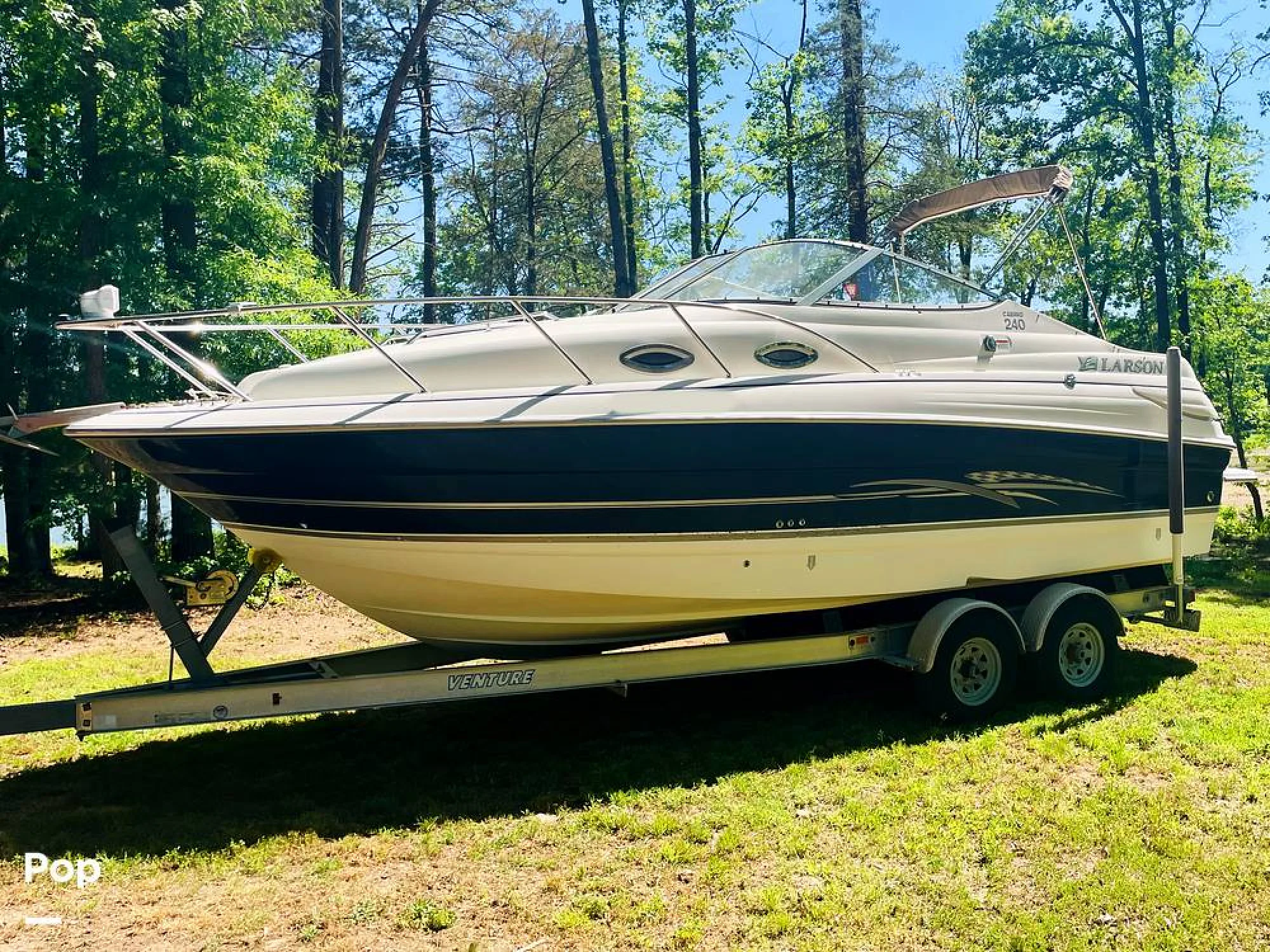 2008 Larson Cabrio 240 - Main Image