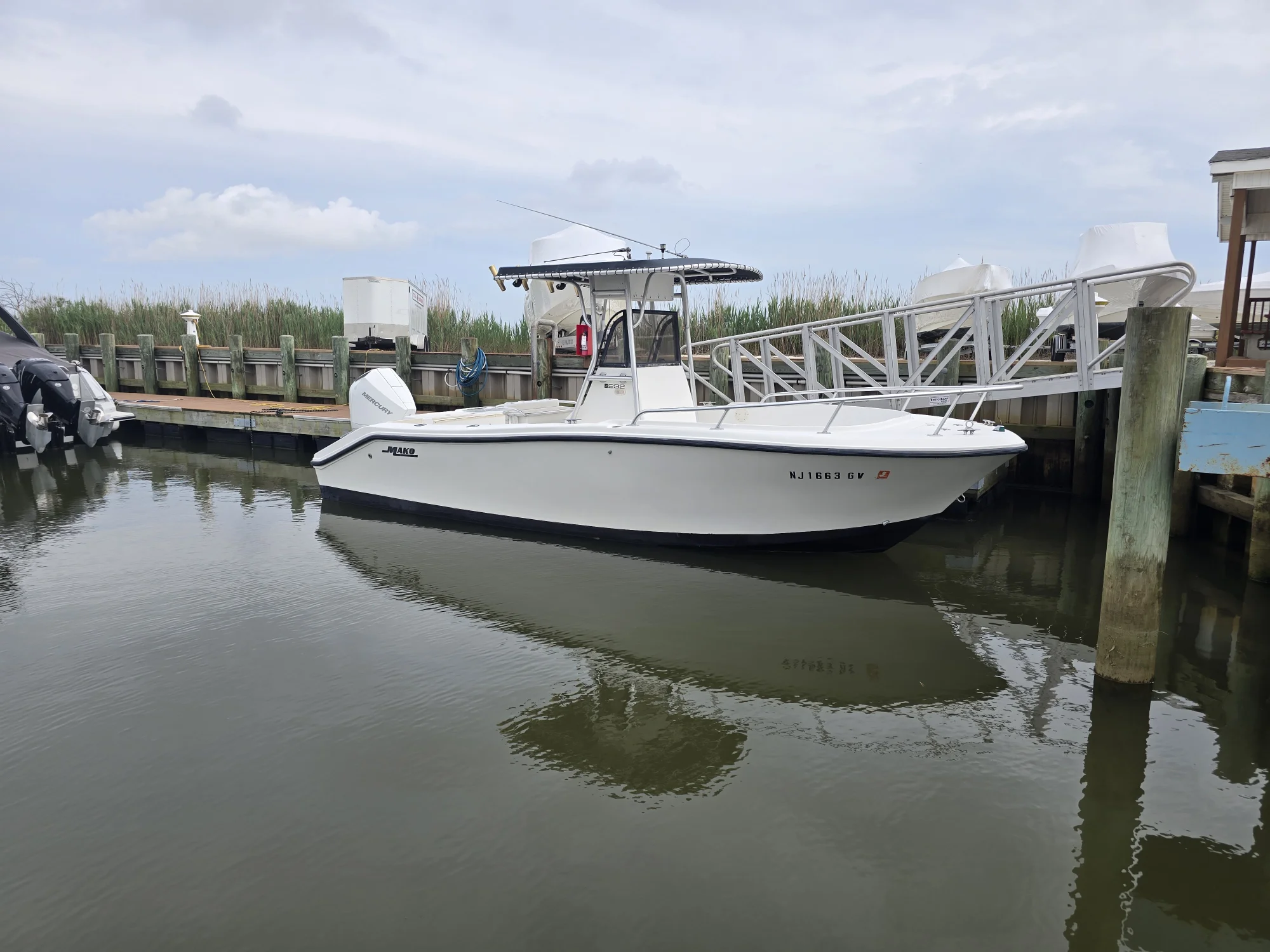 2004 23' Mako 232 Center Console | 23ft - Image 2