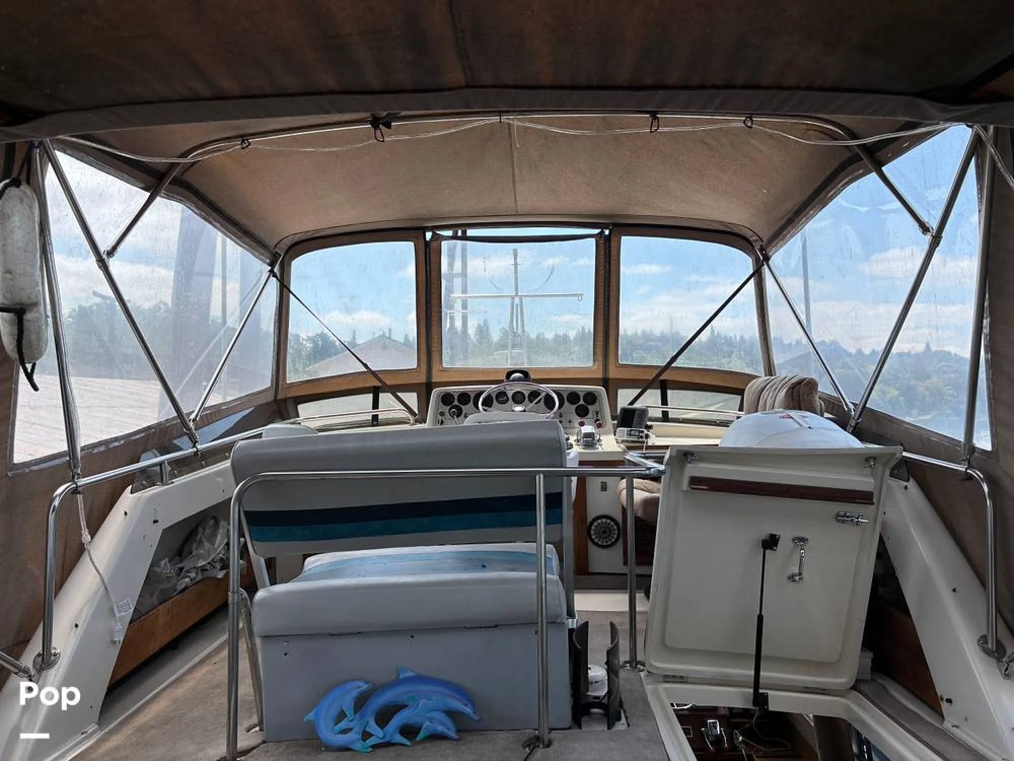 1983 Silverton Aft Cabin 40 - Image 4