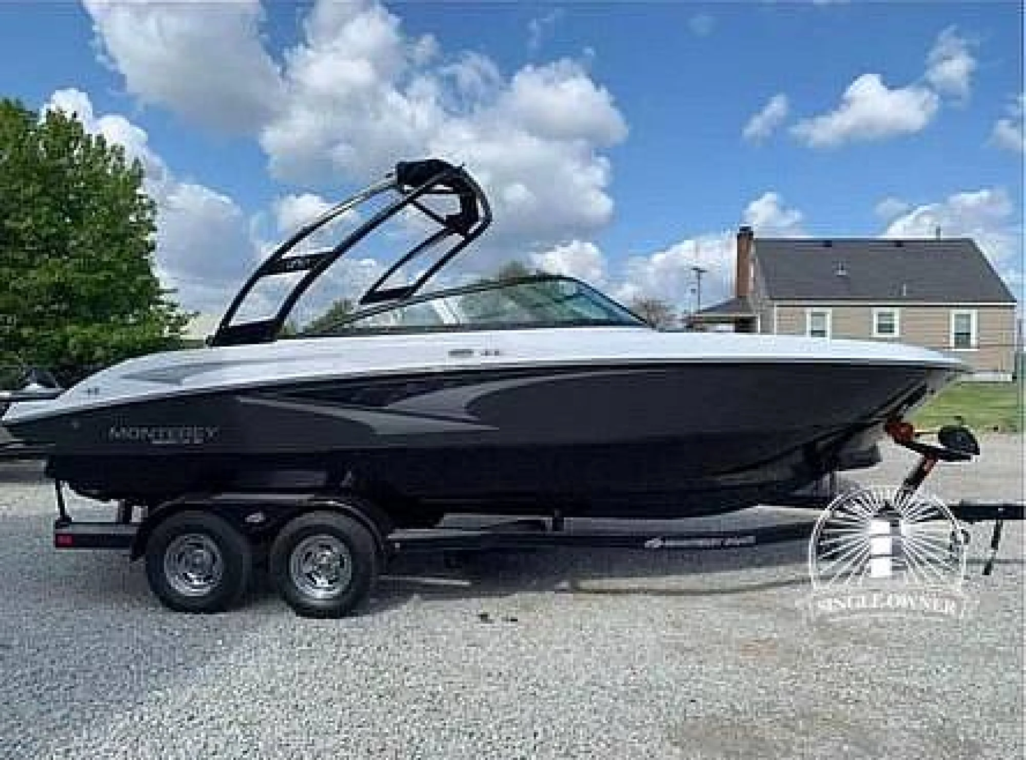 2021 Monterey M22 - Main Image