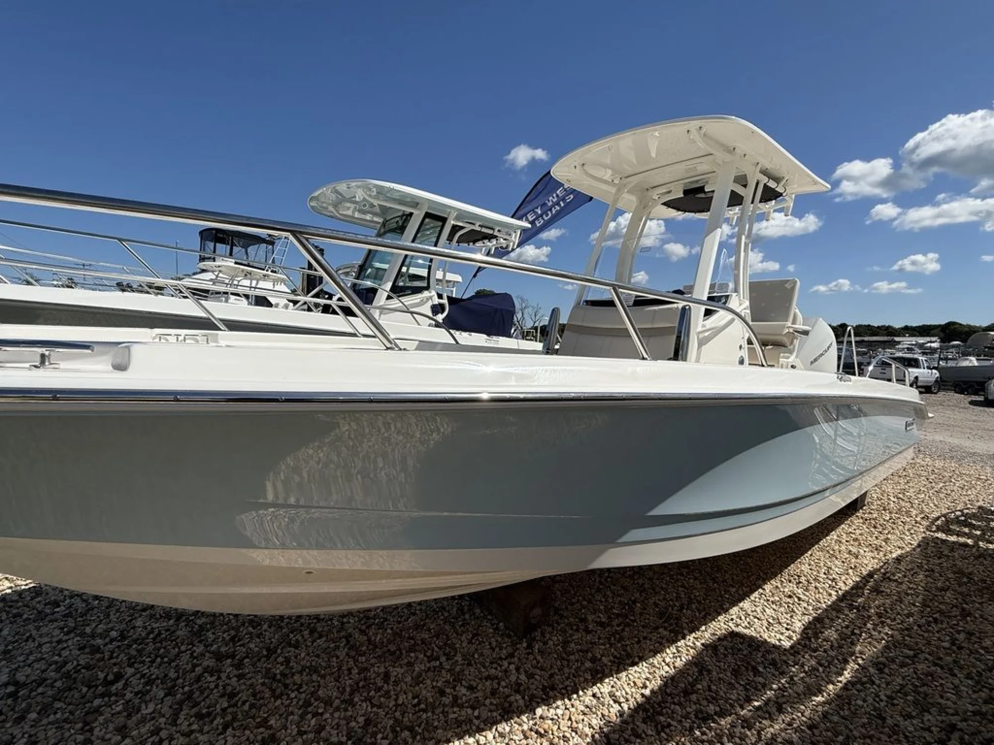 Boston Whaler 250 Dauntless - Image 3