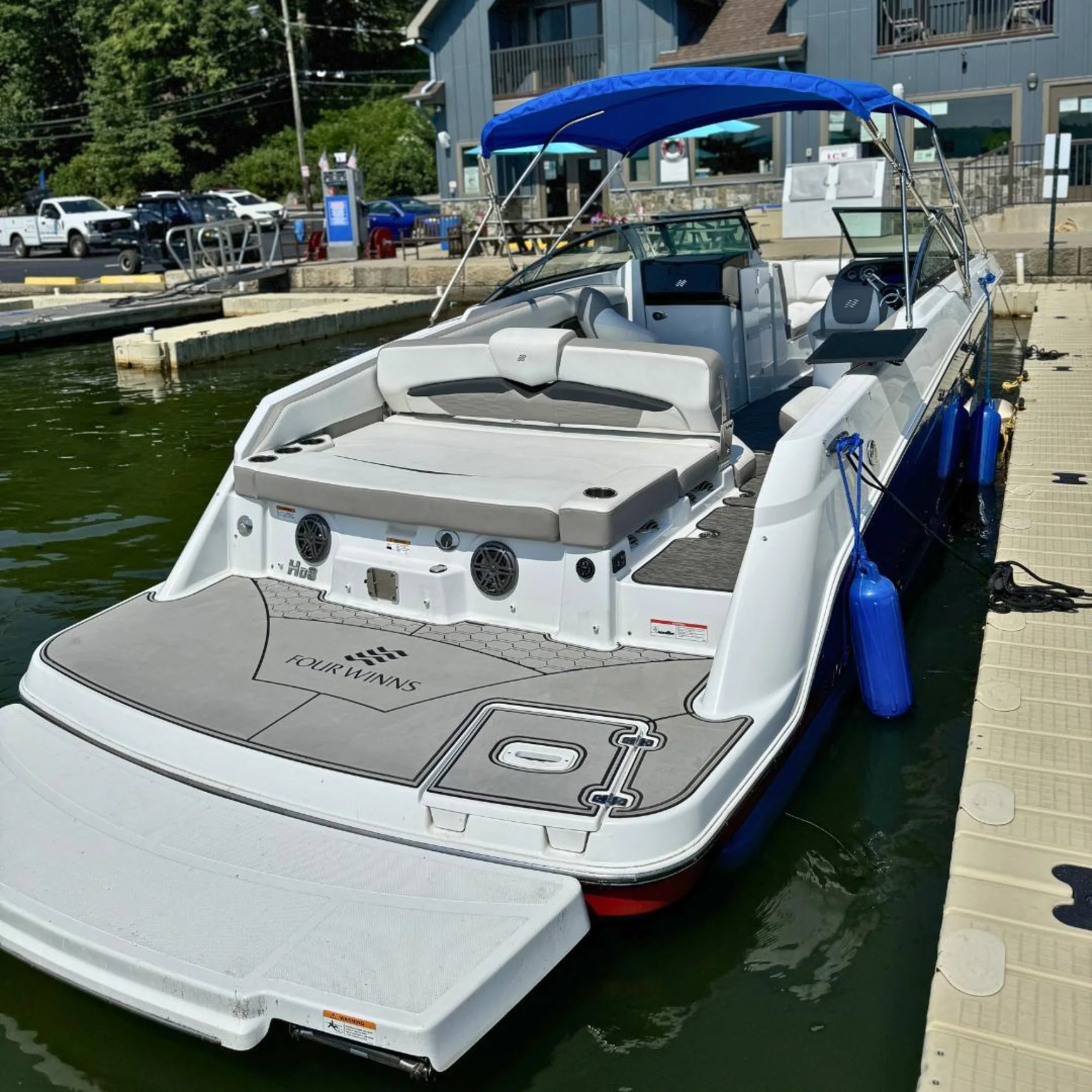 2021 Four Winns HD8 270SD - Image 4