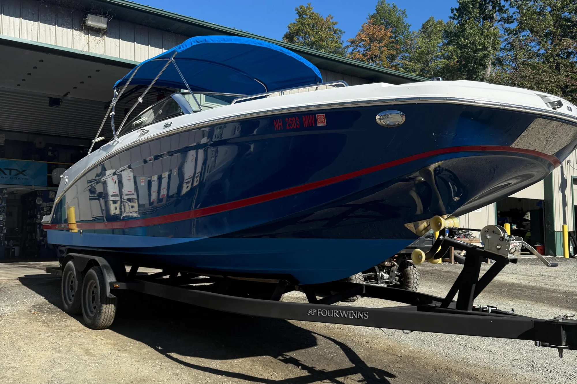 2021 Four Winns HD8 270SD - Main Image