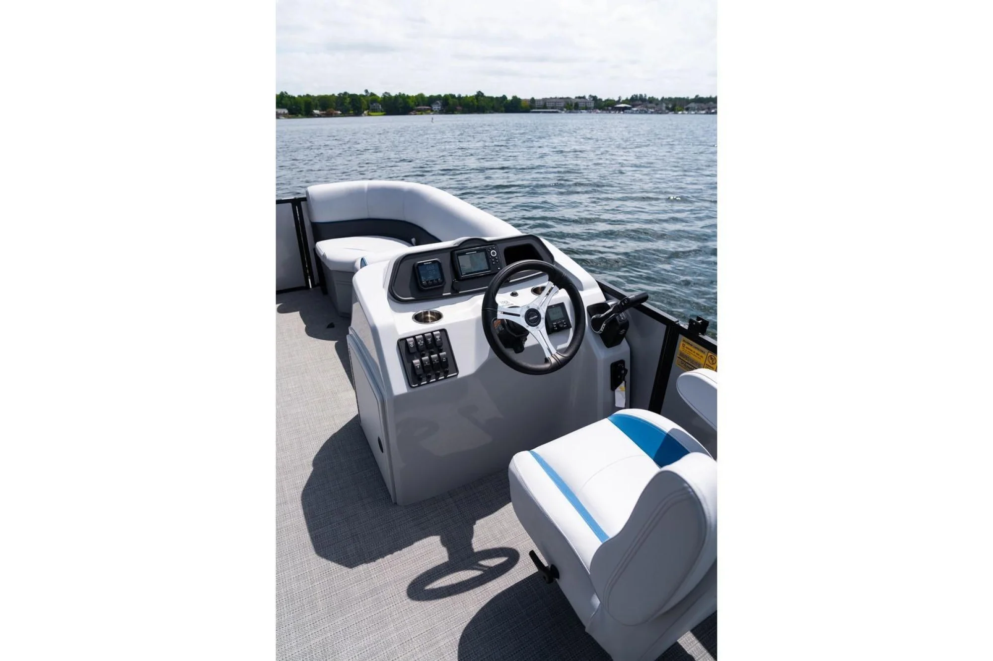 2026 Bentley Pontoons Bolt 203 - Image 3