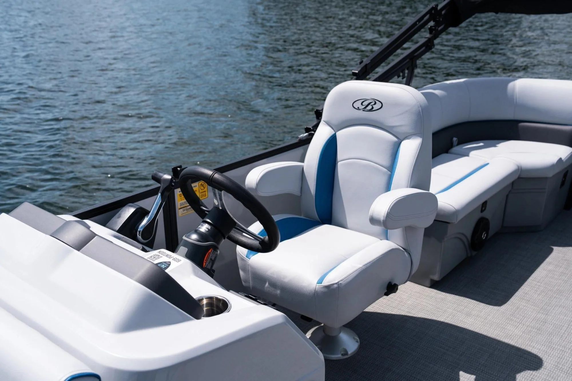 2026 Bentley Pontoons Bolt 203 - Image 4