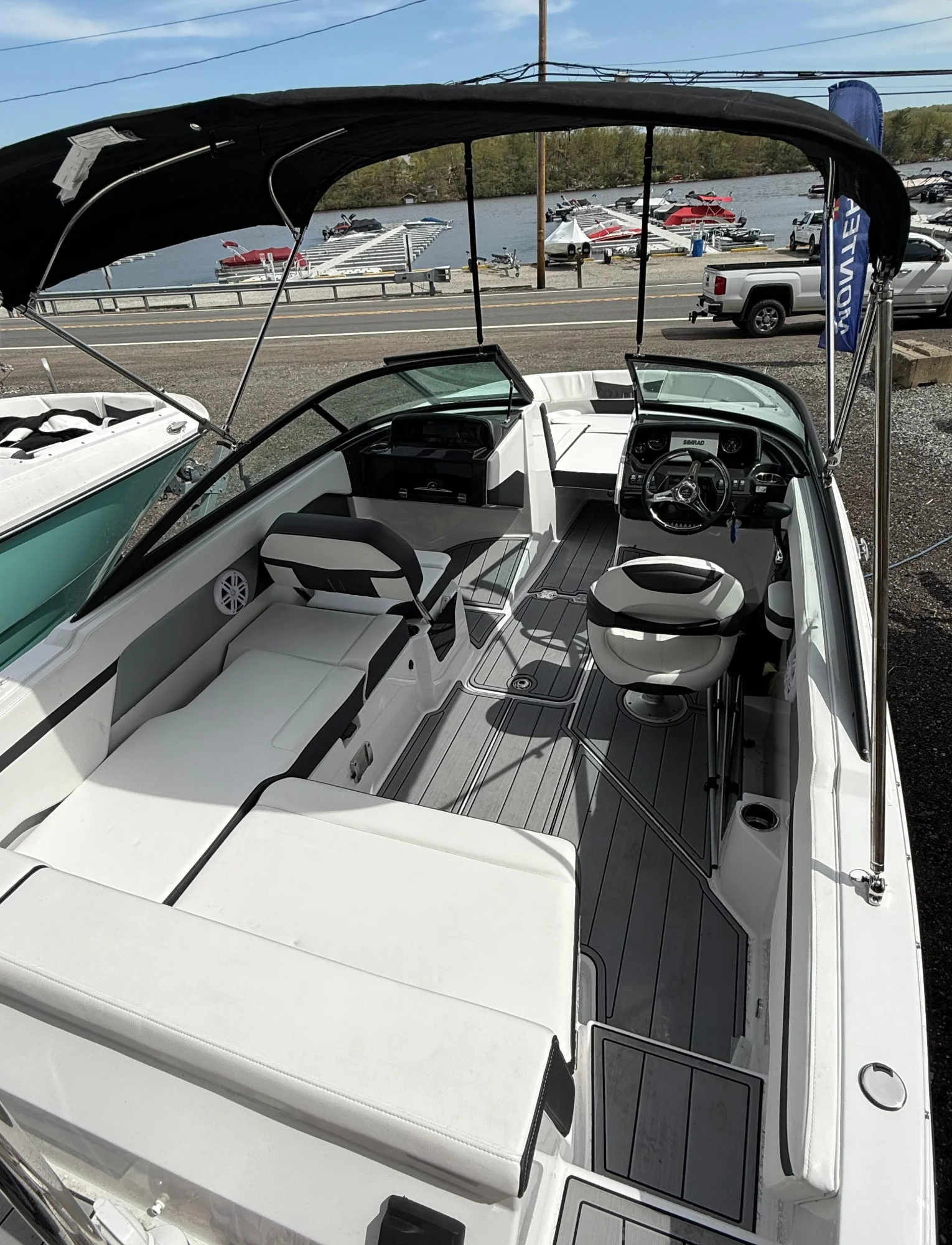 2025 Monterey M-205 - Image 4