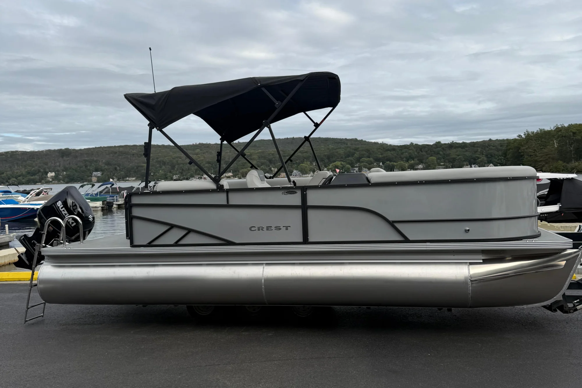 2026 Crest Conquest SE 220 Cruise - Image 2