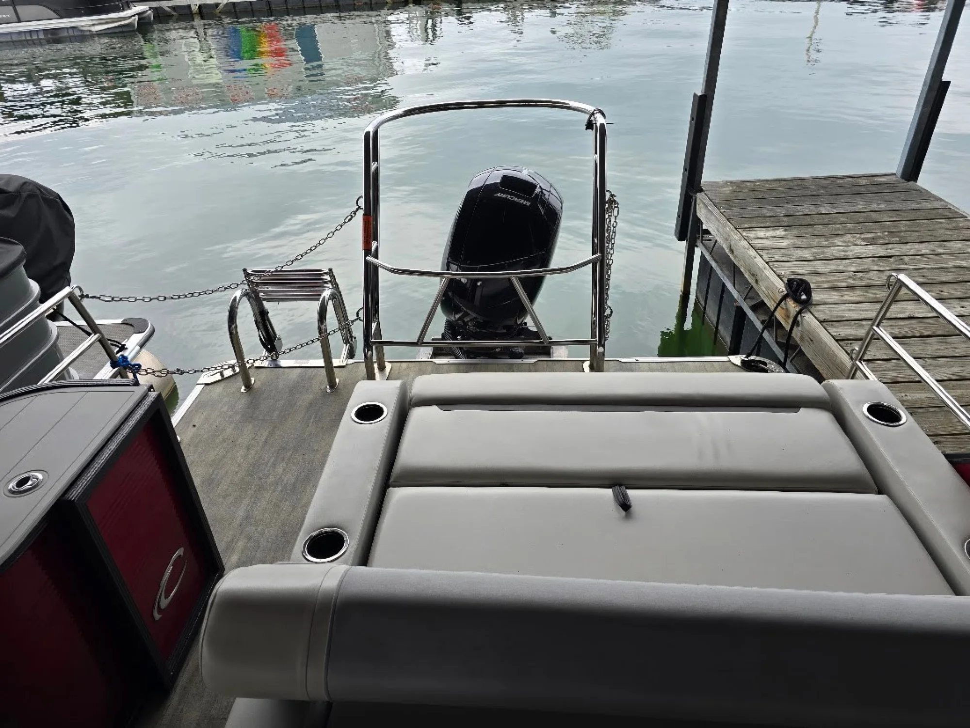 2023 Crest 220 DLX SLS Tritoon - Image 3