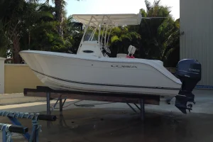 2015 Cobia 201CC