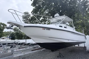 2002 Boston Whaler 295 Conquest