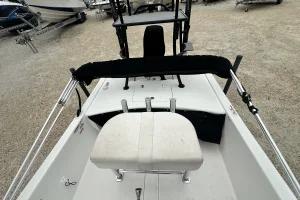 2020 Mako PRO SKIFF 17 CC image 7