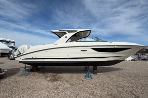 Sea Ray SLX 350 Outboard