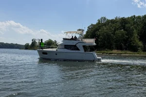 2020 Beneteau Swift Trawler 35