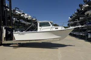 2017 Parker 2120 Sport Cabin
