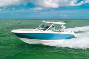 2024 Boston Whaler 320 Vantage