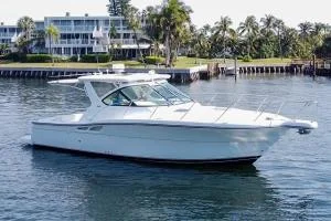 Tiara Yachts 3200 Open