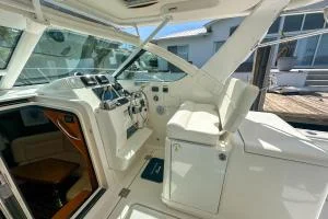 Tiara Yachts 3200 Open