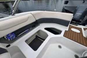 Chaparral 230 Suncoast