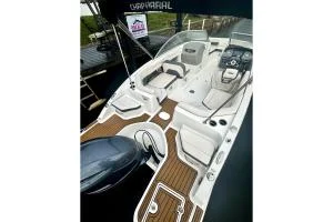 Chaparral 230 Suncoast